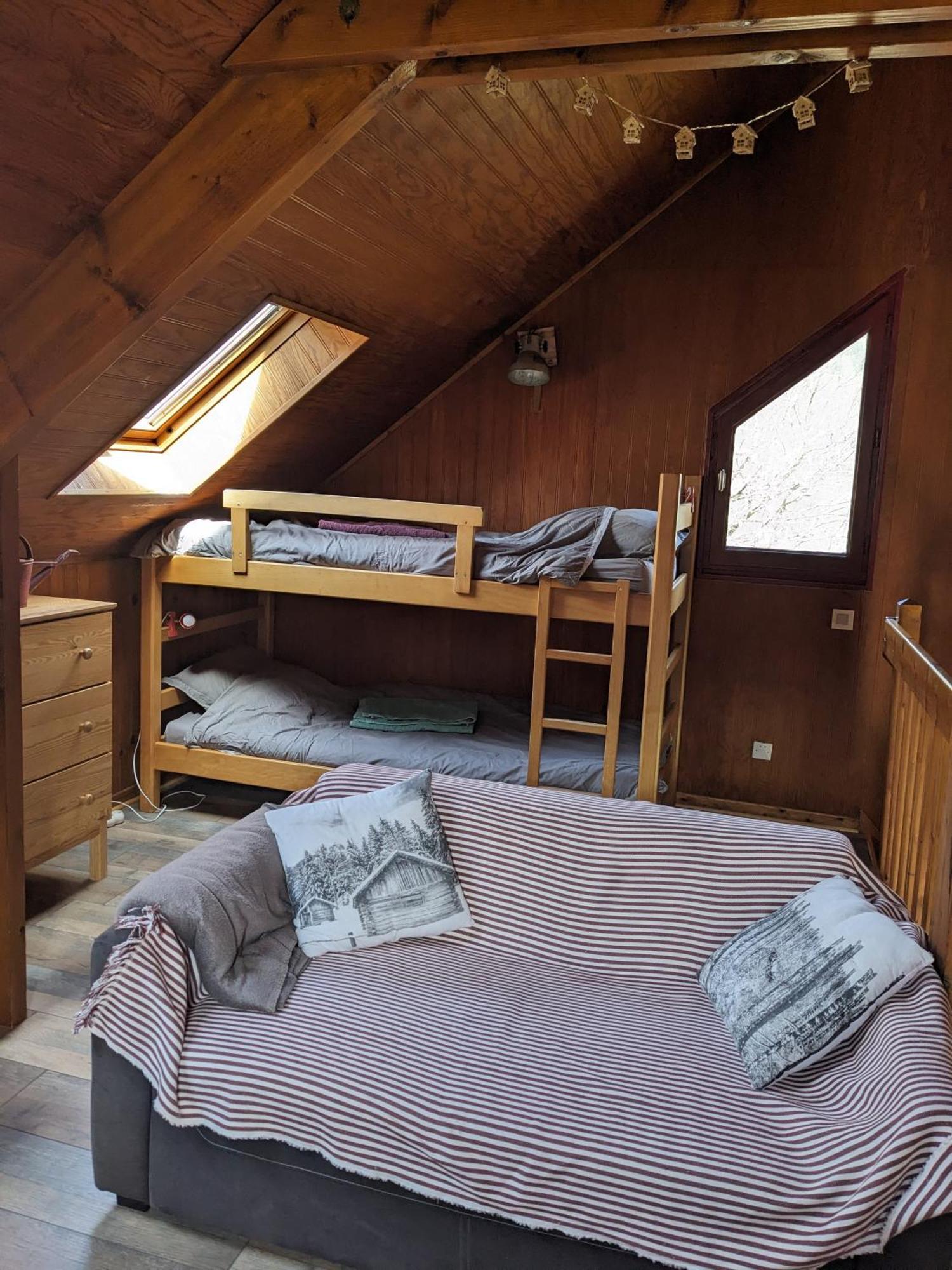 Les Chalets De La Foret D'Issaux Osse-en-Aspe Buitenkant foto